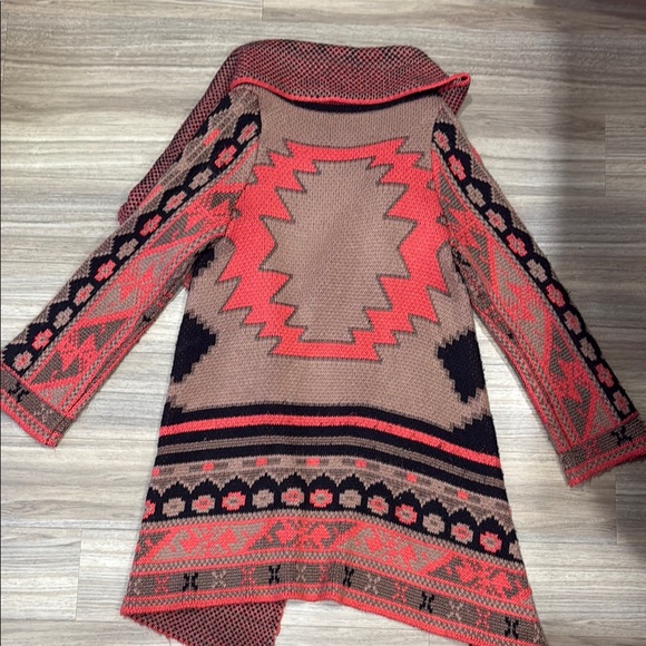 Geometric Patterned Sweater with Red Accents - Picture 6 of 6
